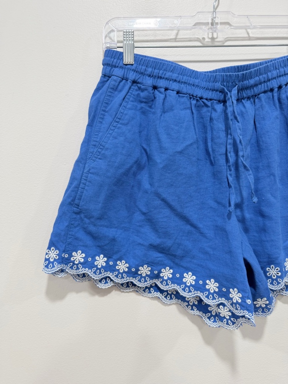 J.crew Blue Linen Blend Embroidered Scalloped Shorts Summer Elastic Waist 
S - Picture 4 of 9